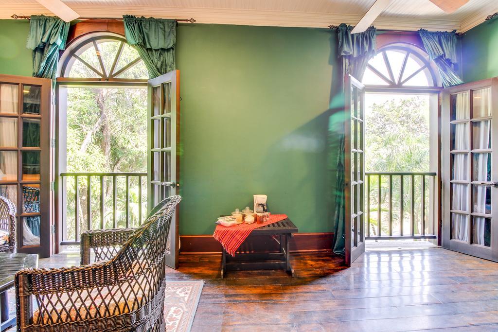 Colonial Suite @ Mahogany Hall San Ignacio Luaran gambar