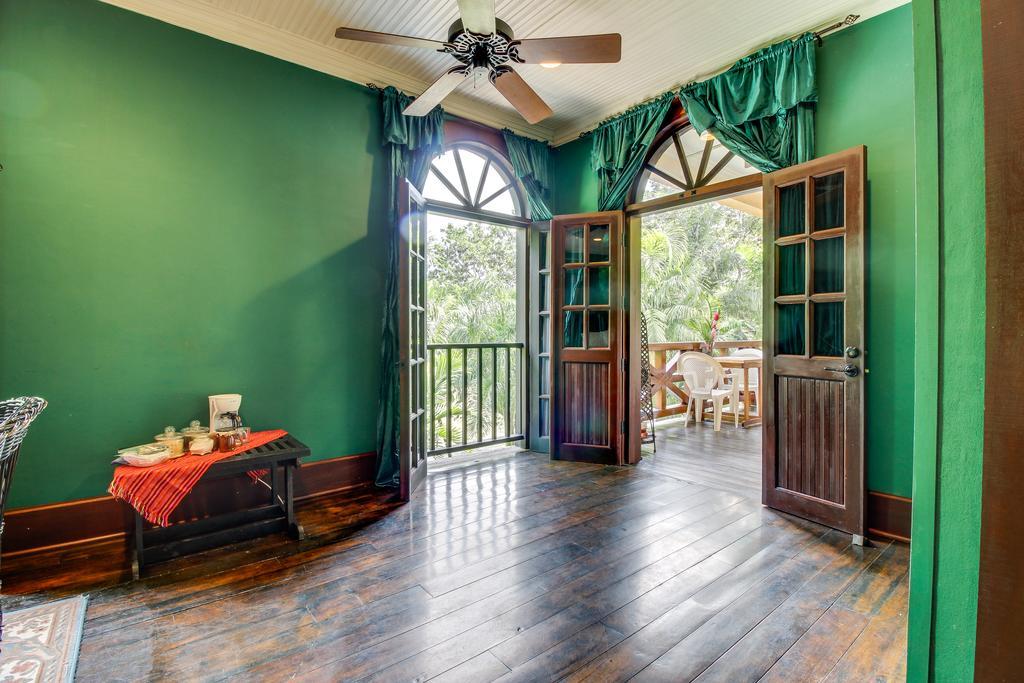 Colonial Suite @ Mahogany Hall San Ignacio Luaran gambar